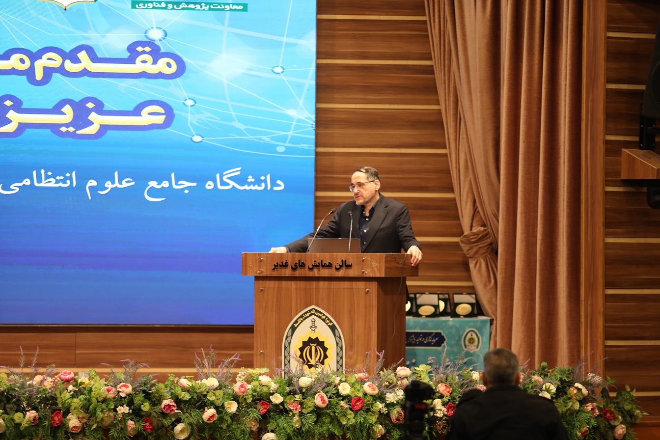 ایران امروز زخم خورده خصم است و به فرزندانش نیاز دارد